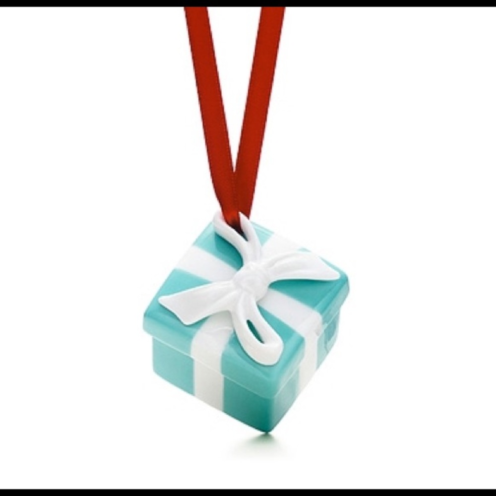 ISO TIFFANY BLUE BOX ORNAMENT